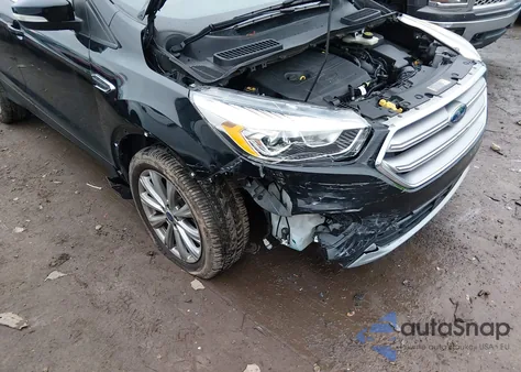 2017 Ford Escape Titanium из США, поврежденный, VIN 1FMCU0JD2HUE51952